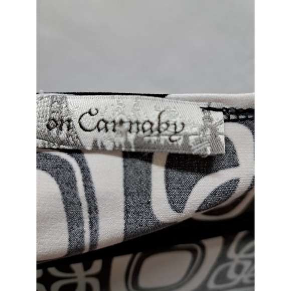 Vtg 60's Style On Carnaby Black White Geometric Design Black Trim Blouse Md. - Picture 3 of 4